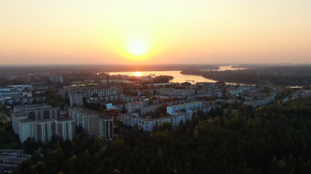 Отрадное поет гимн России